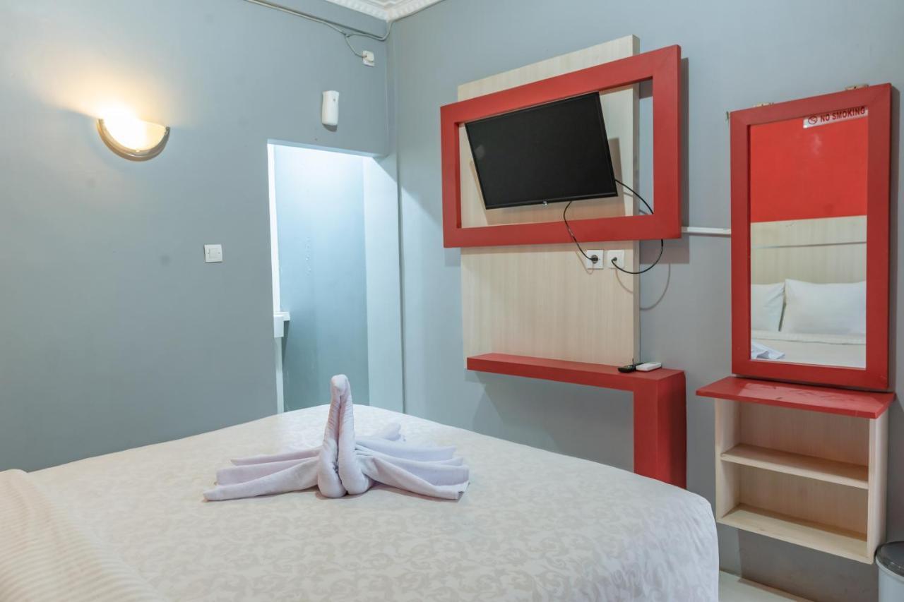 Metro Malioboro Living Otel Yogyakarta Dış mekan fotoğraf
