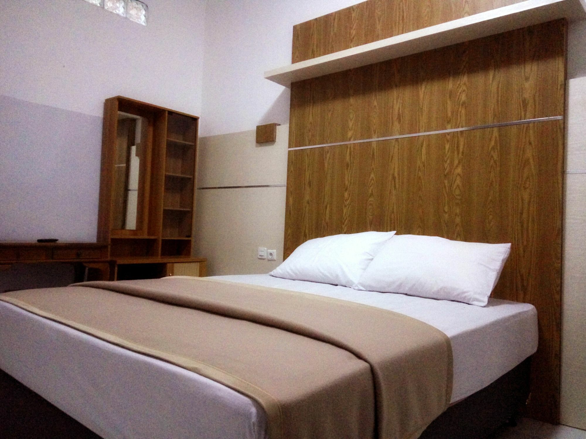 Metro Malioboro Living Otel Yogyakarta Dış mekan fotoğraf
